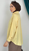 Carica l'immagine nel visualizzatore della galleria, Camicia simil satin yellow