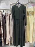 Load image into Gallery viewer, Abaya Classic - Hijab Paradise