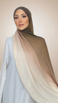 Carica l'immagine nel visualizzatore della galleria, Ombre Flow Hijab Desert Taupe