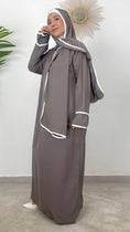 Carica l'immagine nel visualizzatore della galleria, Row abaya ensemble - abaya con hijab attaccato, maniche larghe, abaya con decorazione bianca, Hijab, Hijab paradise