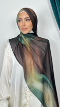 Load image into Gallery viewer, Hijab Fluid Art
