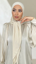 Carica l'immagine nel visualizzatore della galleria, Hijab Triangl SoftFlow Premium - Hijab Paradise
