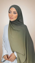 Carica l'immagine nel visualizzatore della galleria, Ombre Flow Hijab Olive Moss