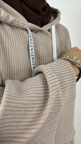 Bild in Galerie-Betrachter laden, Completo warm hood - Hijab Paradise- dettagli maniche - orologio-hijab chiffon - completo sportivo