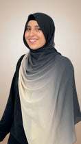 Carica l'immagine nel visualizzatore della galleria, Ombre Flow Hijab BlacktoBeige