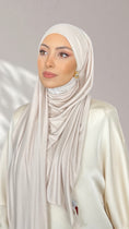 Carica l'immagine nel visualizzatore della galleria, Jersey Hijab - Beige Almond