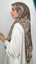 Load image into Gallery viewer, Square Hijab Mosaic