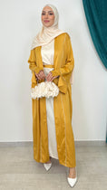 Carica l'immagine nel visualizzatore della galleria, Abito honey e beige con hijab