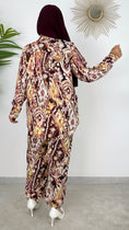 Cargar la imagen en la vista de la galería, Completo Multicolour Brown - completo fantasia - fantasia ghirigori - maglia bianca - velo- hijab paradise- foulard