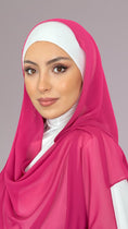 Carica l'immagine nel visualizzatore della galleria, Chiffon crepe Hijab - Fucsia Flame