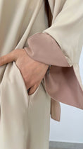 Carica l'immagine nel visualizzatore della galleria, Abaya bicolour beige maniche taupe