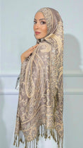 Carica l'immagine nel visualizzatore della galleria, Royal Paisley Pashmina Rose Nude