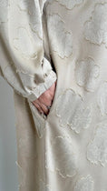 Carica l'immagine nel visualizzatore della galleria, Abito blossom beige