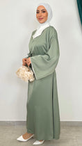 Carica l'immagine nel visualizzatore della galleria, Abito stile jallaba verde acqua