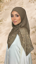 Carica l'immagine nel visualizzatore della galleria, Hijab Secret Garden