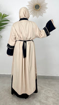 Carica l'immagine nel visualizzatore della galleria, Completo abaya con ricami- abaya due pezzi- cintura in vita - ricamo nero sul davanti- Beige e nero - hijab