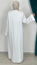 Carica l'immagine nel visualizzatore della galleria, Abaya maniche classiche con diamanti