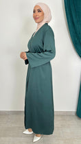 Carica l'immagine nel visualizzatore della galleria, Abaya Classic Satistripes maniche strass Y