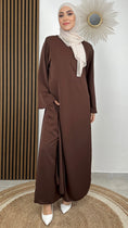Carica l'immagine nel visualizzatore della galleria, Twin con Pantalone ,  Talpa, Hijab Paradise , abaya lunga , due pezzi, pantalone, tunica con spacco laterale , donna musulmana, sorriso, chiffon crepe, tacco bianco, tasche pantalone
