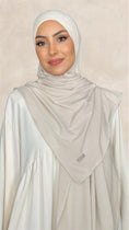 Carica l'immagine nel visualizzatore della galleria, Slim Hijab Almond