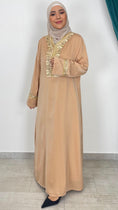 Carica l'immagine nel visualizzatore della galleria, Qaftan basic con ricami sabbia