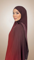 Carica l'immagine nel visualizzatore della galleria, Ombre Flow Hijab Burgundy