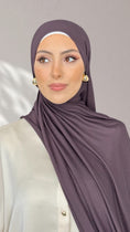 Carica l'immagine nel visualizzatore della galleria, Jersey Hijab - Brown velvet