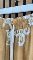 Carica l'immagine nel visualizzatore della galleria, Pantaloni a fantasia Crown Summer
