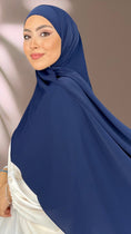 Carica l'immagine nel visualizzatore della galleria, Striped Hijab - Hijab Paradise -Hijab Pronto da mettere - hijab rigato - elastico dietro - donna musulmana - foulard -copricapo- abaya palloncino - sorriso - blu
