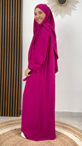 Carica l'immagine nel visualizzatore della galleria, Jilbab, khimar, abaya, sorriso, modest, abito da preghiera, islamico, fucsia. Hijab Paradise