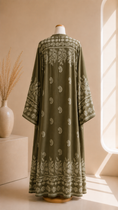 Cargar la imagen en la vista de la galería, Abaya Bohème Flow Verde Militare