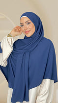 Carica l'immagine nel visualizzatore della galleria, Hug Hijab - Hijab Paradise
