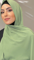 Bild in Galerie-Betrachter laden, Hijab PREMIUM CHIFFON Verde Trifoglio - Hijab Paradise