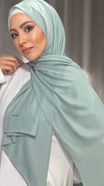 Carica l'immagine nel visualizzatore della galleria, Hijab, chador, velo, turbante, foulard, copricapo, musulmano, islamico, sciarpa, Hijab Glowy Crepe Verde Acqua

