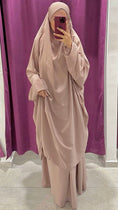 Carica l'immagine nel visualizzatore della galleria, Abito preghiera, gonna, donna islamica, cuffia bianche, sorriso, vestito lungo, velo khimar, copricapo, jilbab , rosa.Hijab Paradise