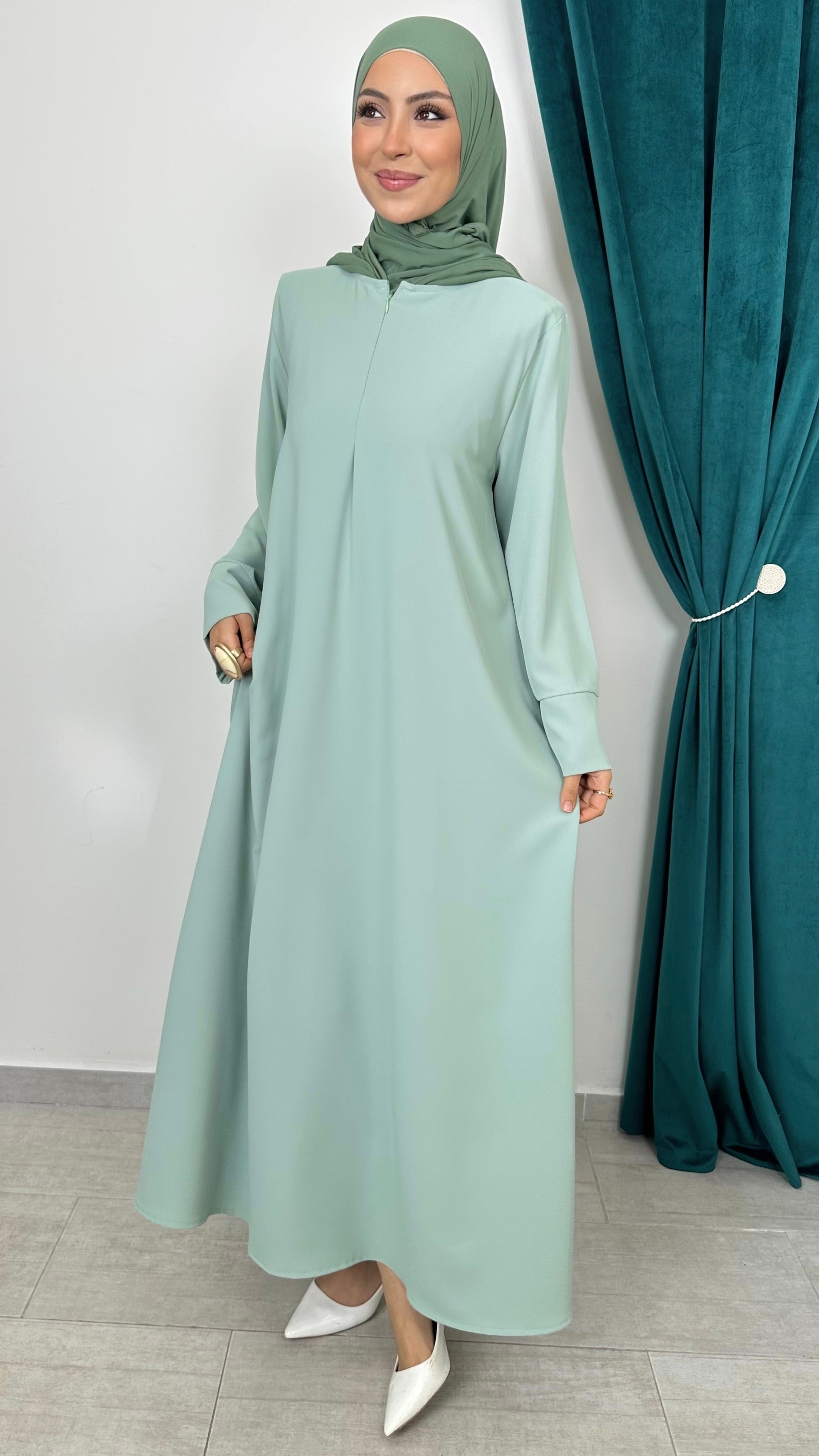 Abaya Zip Elegance - Hijab Paradise 