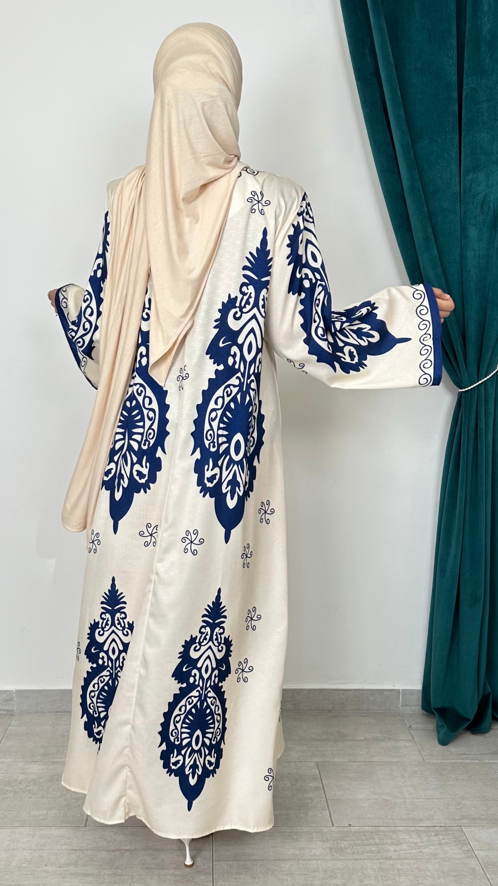 Arabesque Abaya Crema - Hijab Paradise 