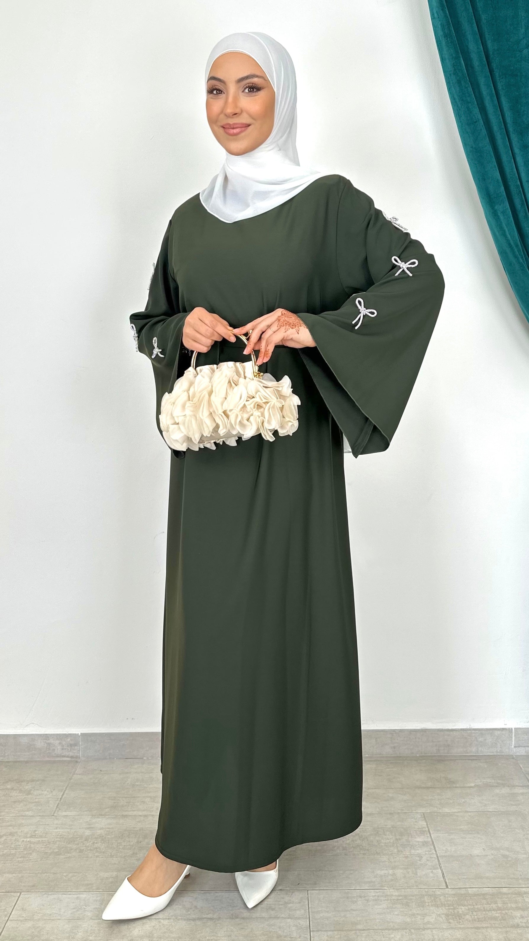 Abito con dettagli Bow 🎀