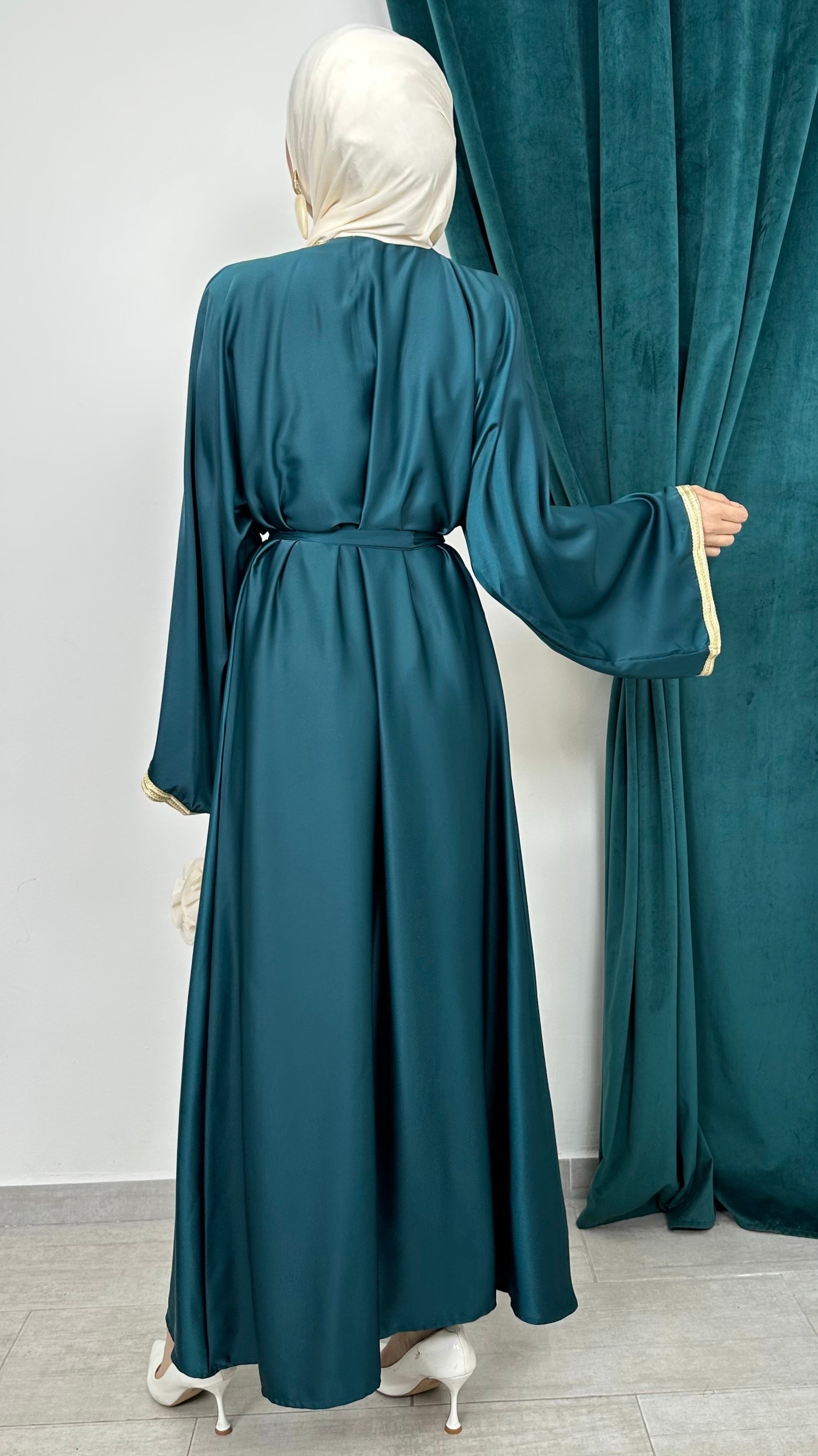 Kaftan Abaya – Élan Satin - Hijab Paradise 