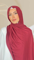 Cargar la imagen en la vista de la galería, Hijab Jersey Bordeaux scuro orlo Flatlock
