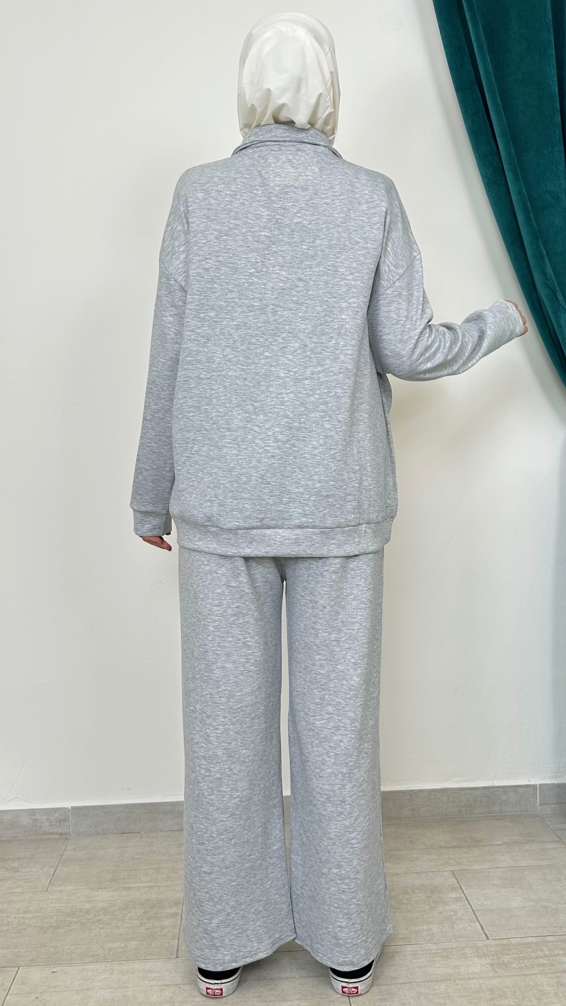 Tuta active zip grigio