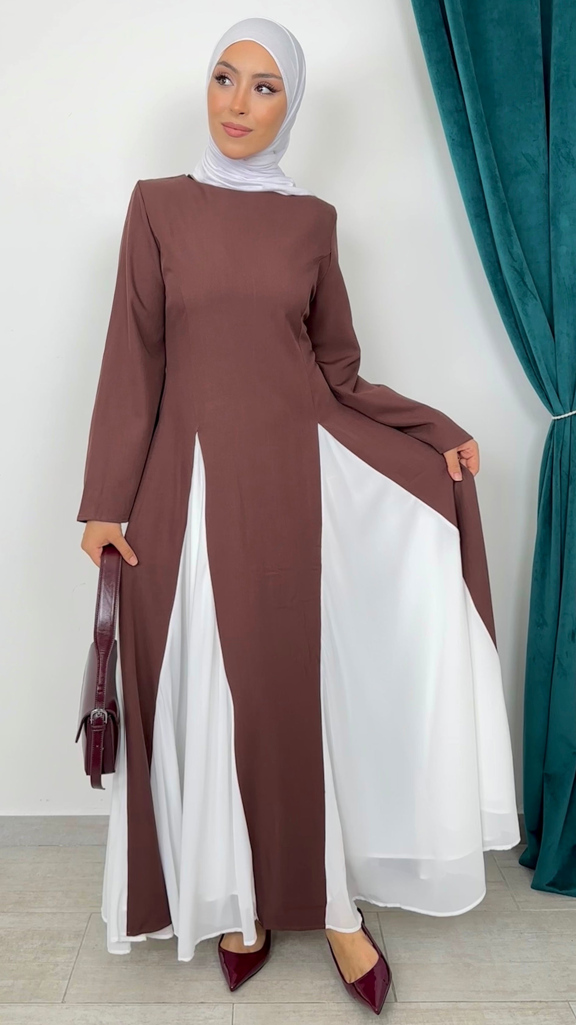 Abito Contrast Elegance