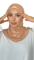 Carica l'immagine nel visualizzatore della galleria, Instant Ruched Hijab

