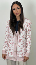 Carica l'immagine nel visualizzatore della galleria, Wild Knit Cardigan – Cardigan Fantasia Animalier
