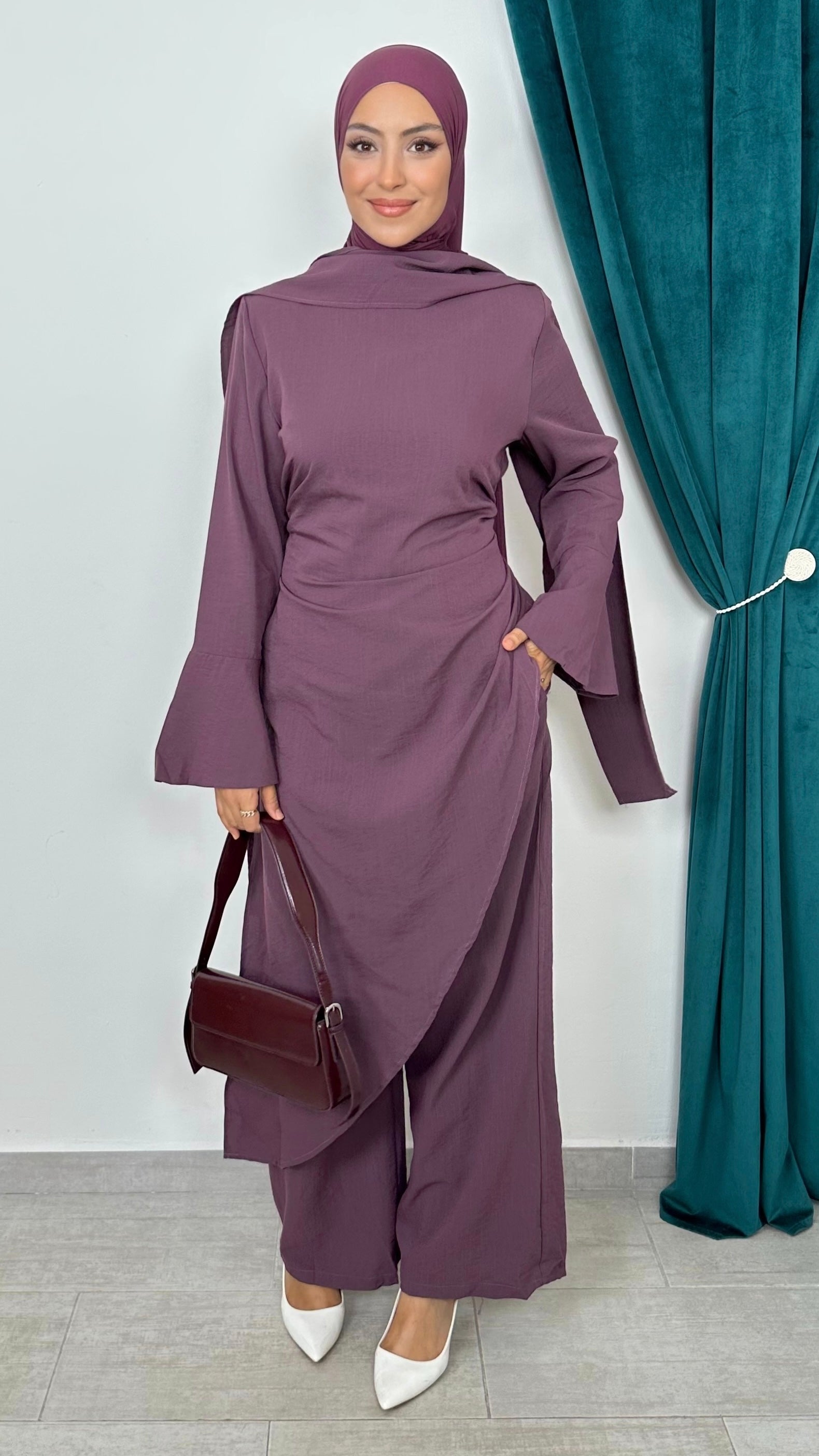 Nayla Asymmetric Set