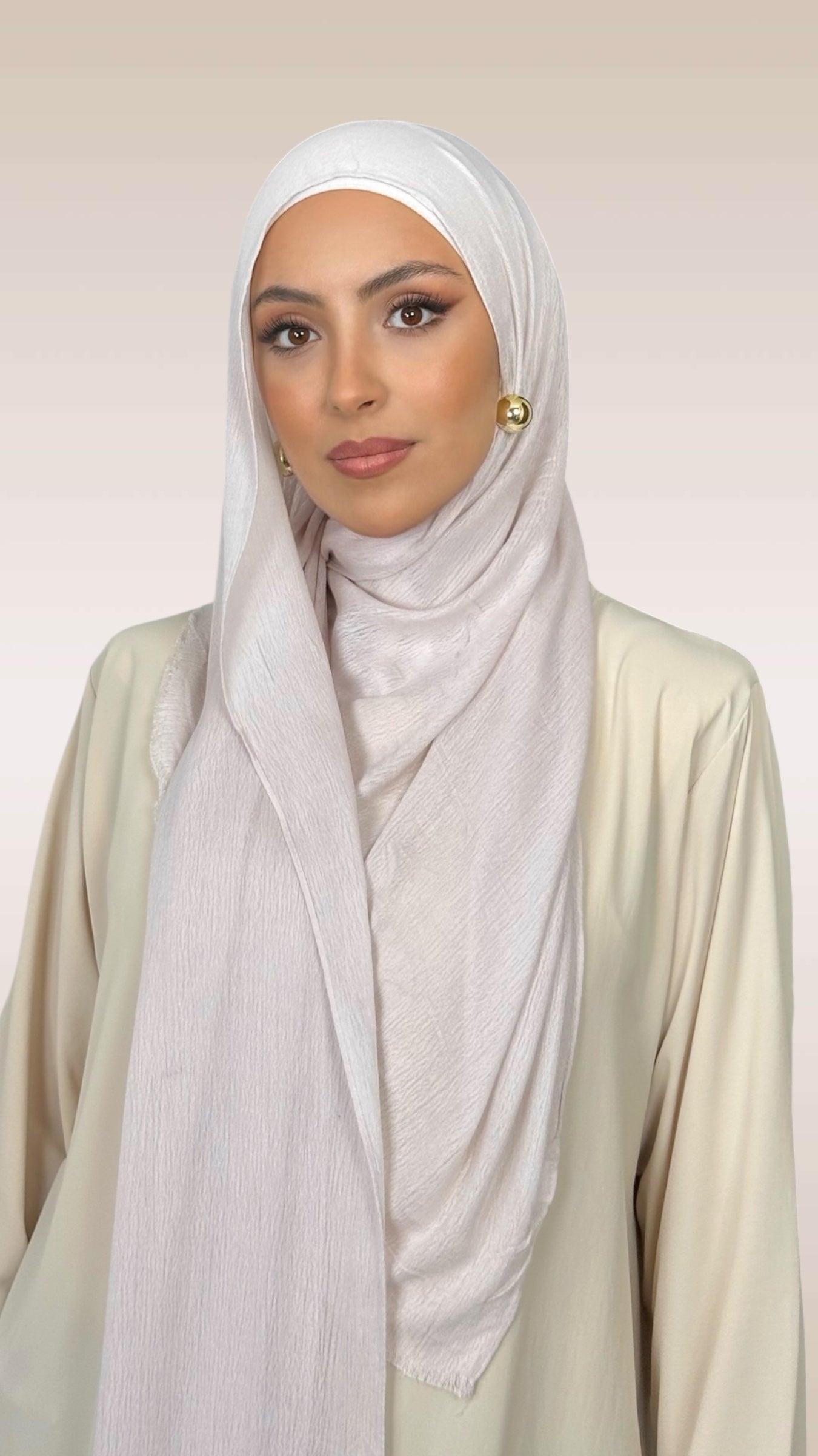 Essential Modal Avorio