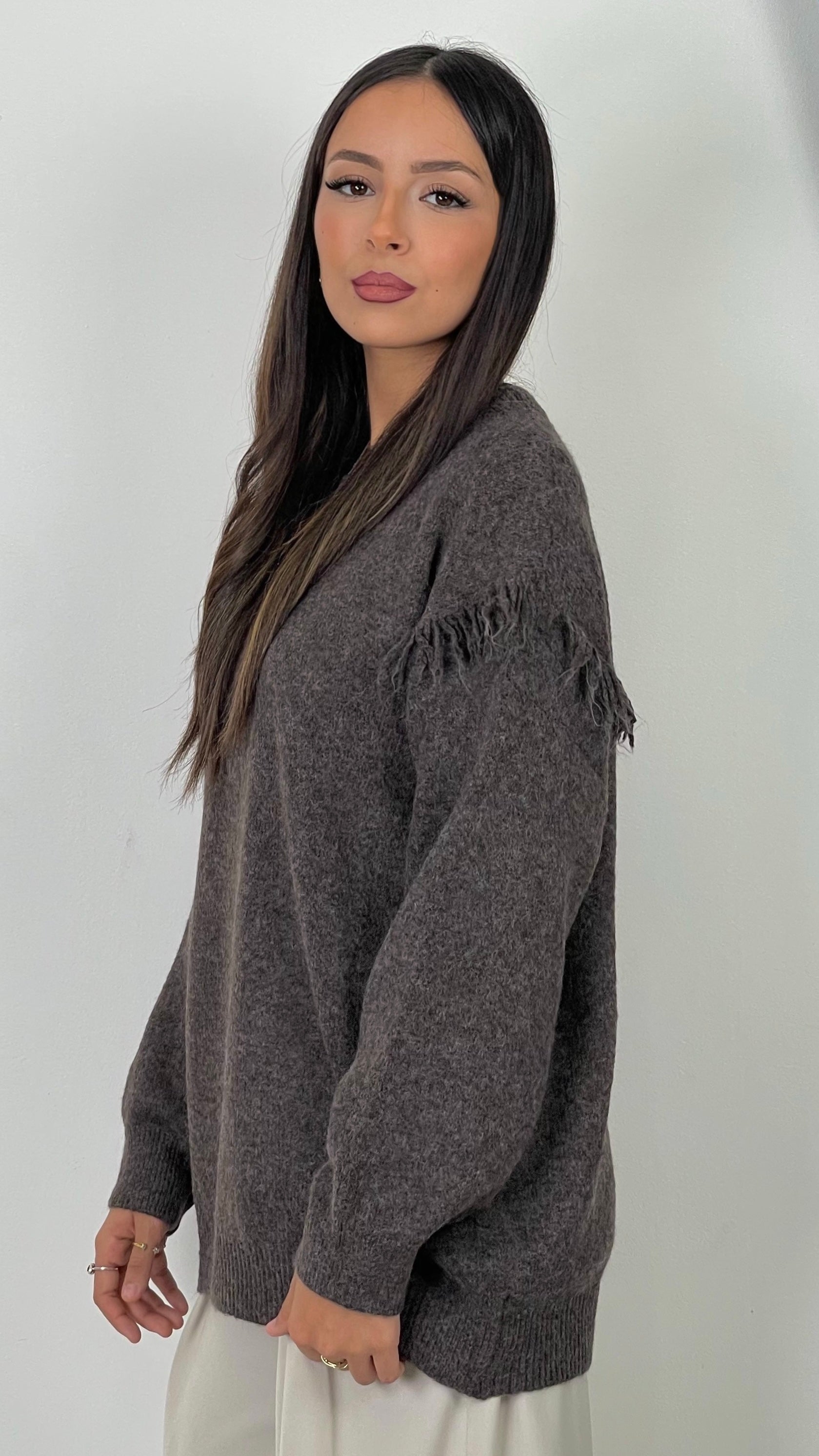 Fringe Detail Sweater – Maglione con Dettaglio a Frange