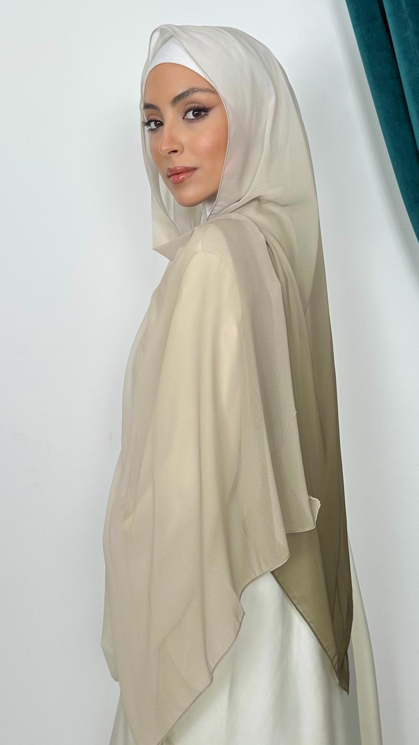 Soft Gradient Crepe - Hijab Paradise 