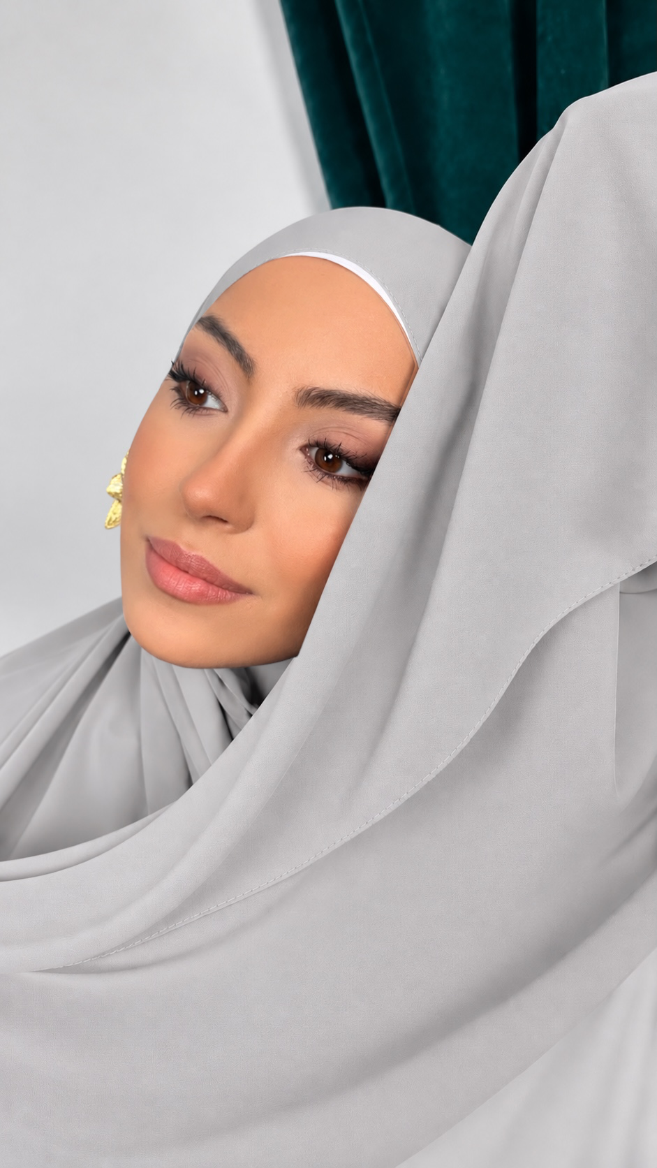 Premium Slim Hijab Silver Scuro