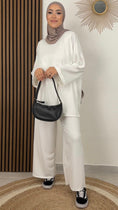 Load image into Gallery viewer, Completo Sporty- completo semplice- hijab paradise- hijab - donna musulmana-  snickers , completo largo - sorriso -borsa nera

